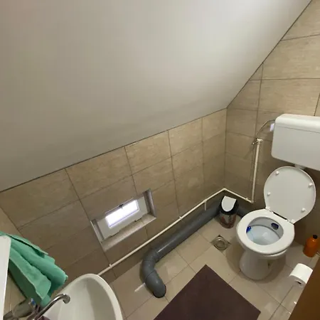 Semesterbostad Biser Pancica