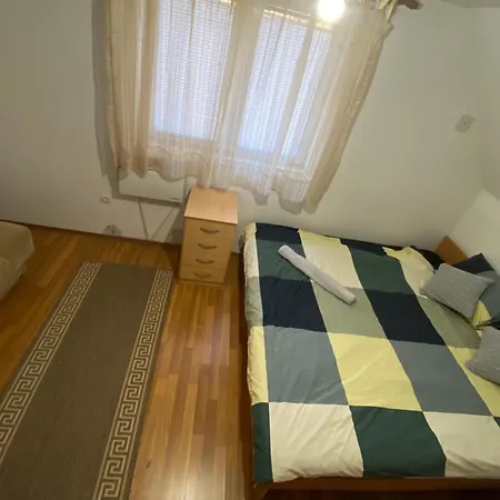 Biser Pancica Semesterbostad *